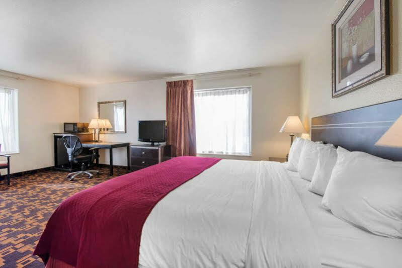 Quality & Hotel 2*